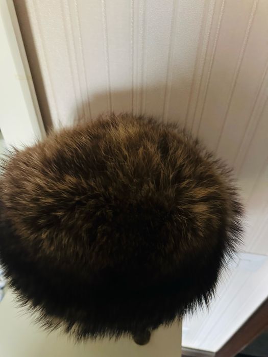 Caciula eleganta de dama , din blana naturala