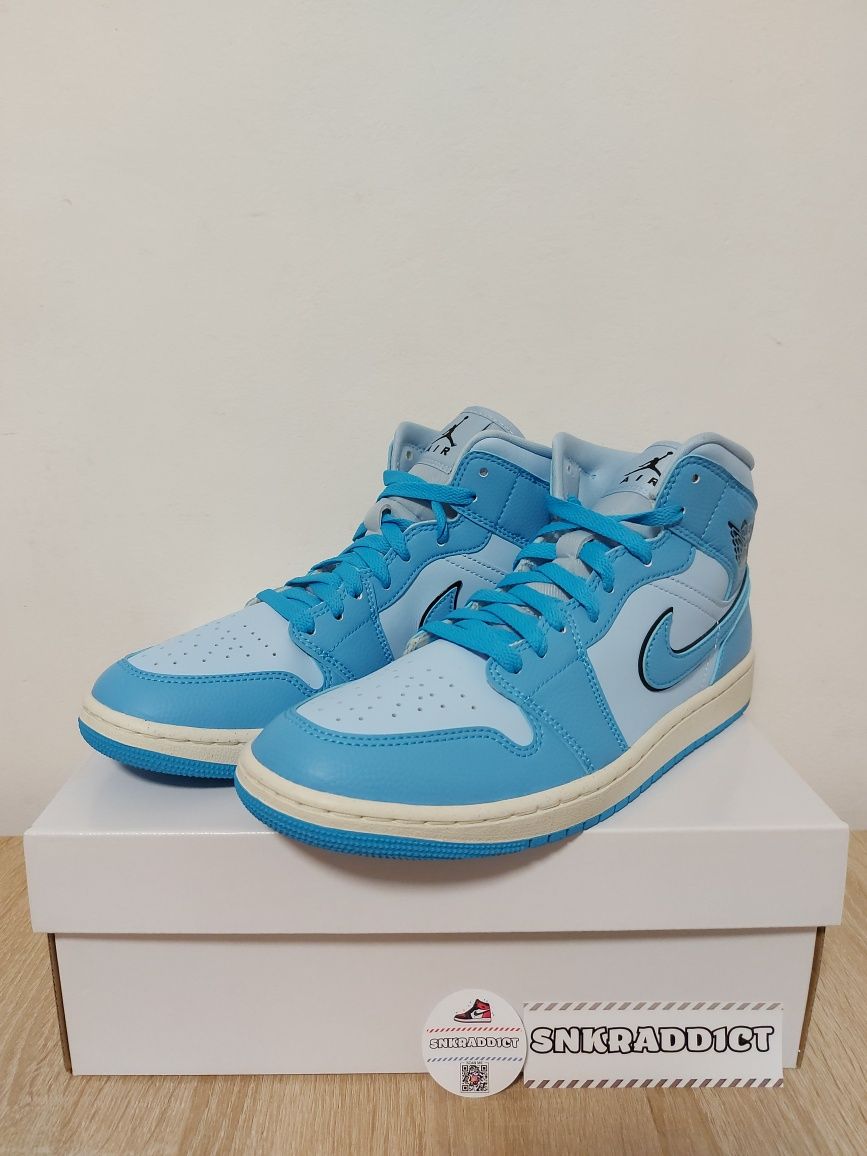 Jordan 1 Mid SE Ice Blue