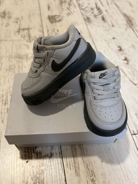 Маратонки Nike Force