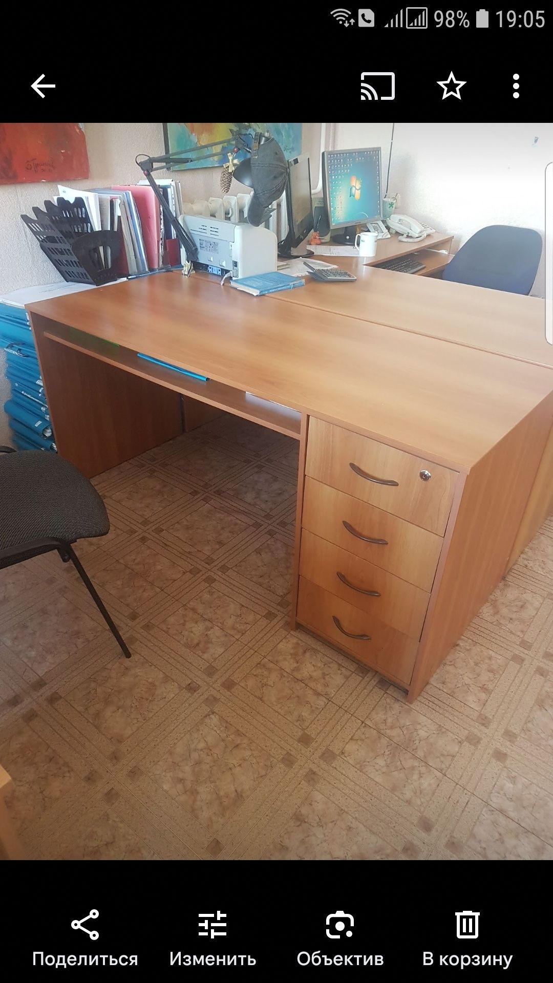 Продам б у компьютерный стол