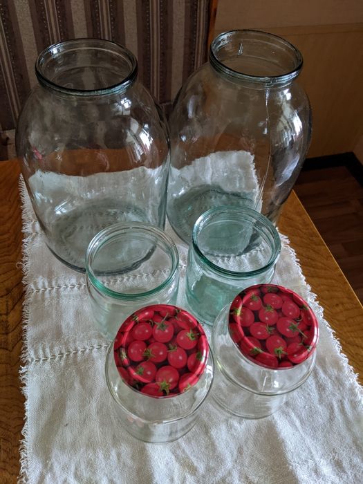 Баки стеклянные.