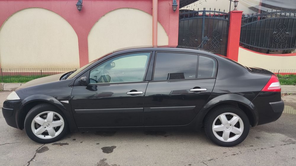Vând Renault Megane 2, benzină 1.6 16v, 110 cp