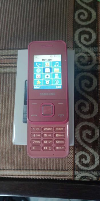 Vand Samsung dualsim e2330 roz in stare impecabila