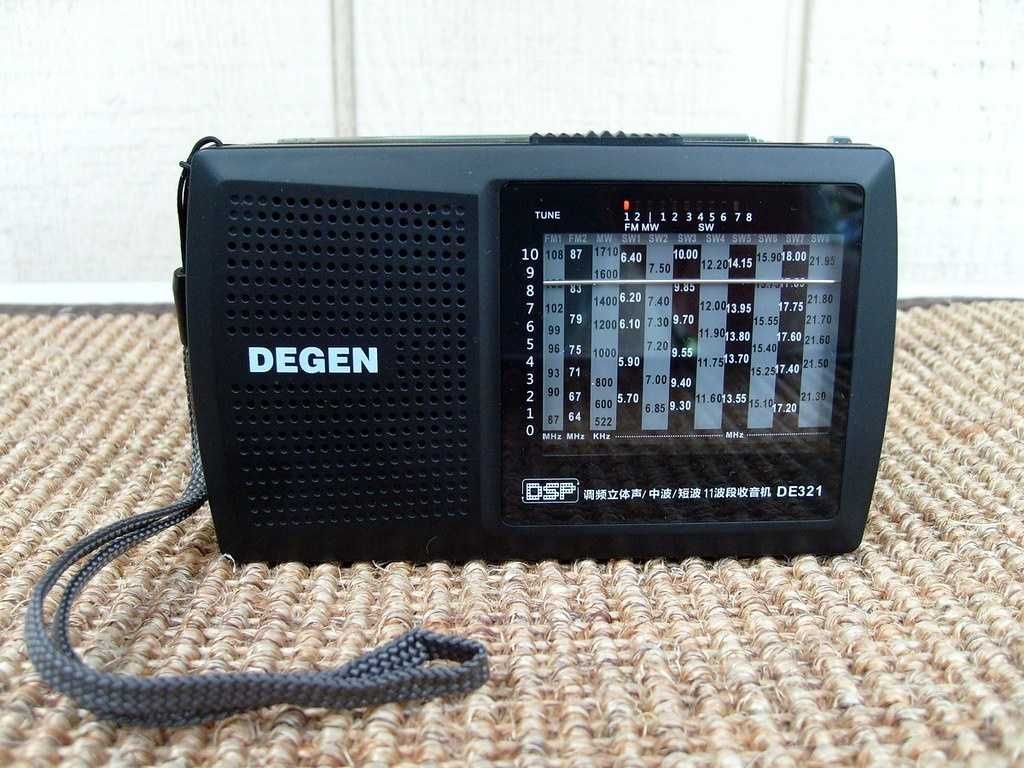 Радиоприемник Degen DE-321