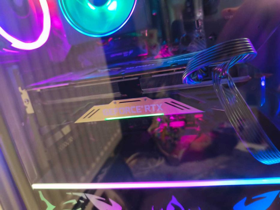 PC Gaming Ryzen 7 3800X 32 GB DDR 3600 GPU 2080 TI Sursa 850 W Gold