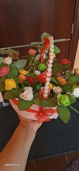 Cosulet cu trandafiri