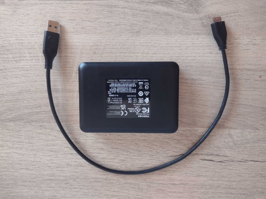 Преносим външен хард диск HDD 2.5" Toshiba 4TB