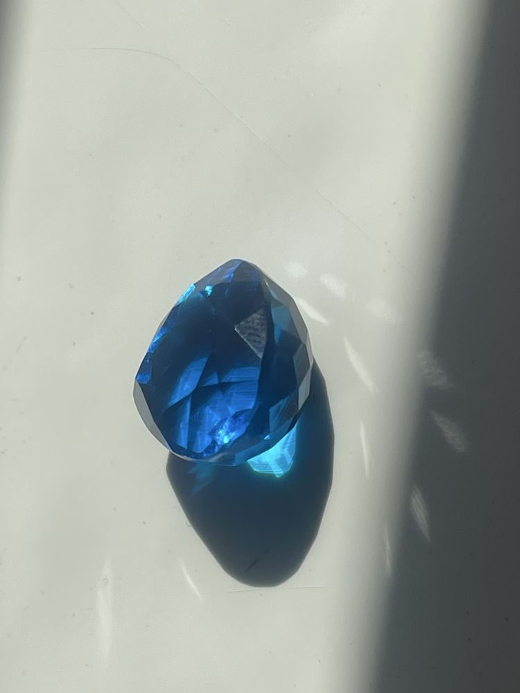 Topaz Natural Albastru Certificat - 24.0 Ct - Ideal pentru Bijuterii