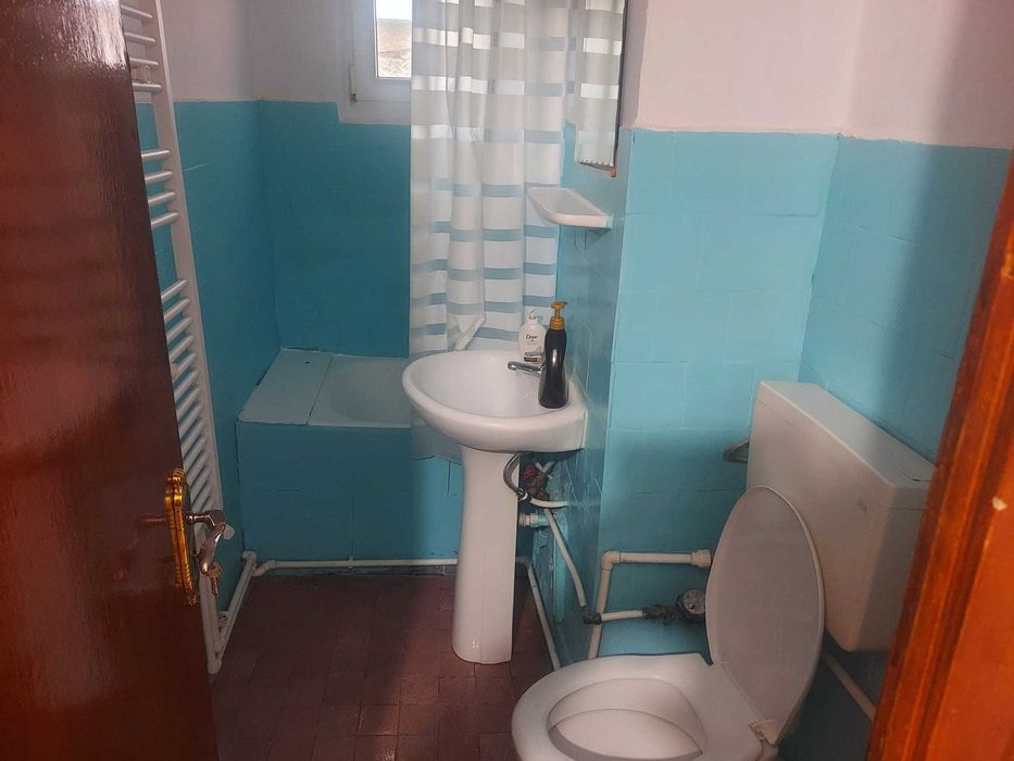 Inchiriez garsoniera