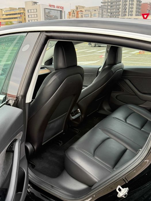 Vând Tesla Model 3 Long Range - AWD 2019