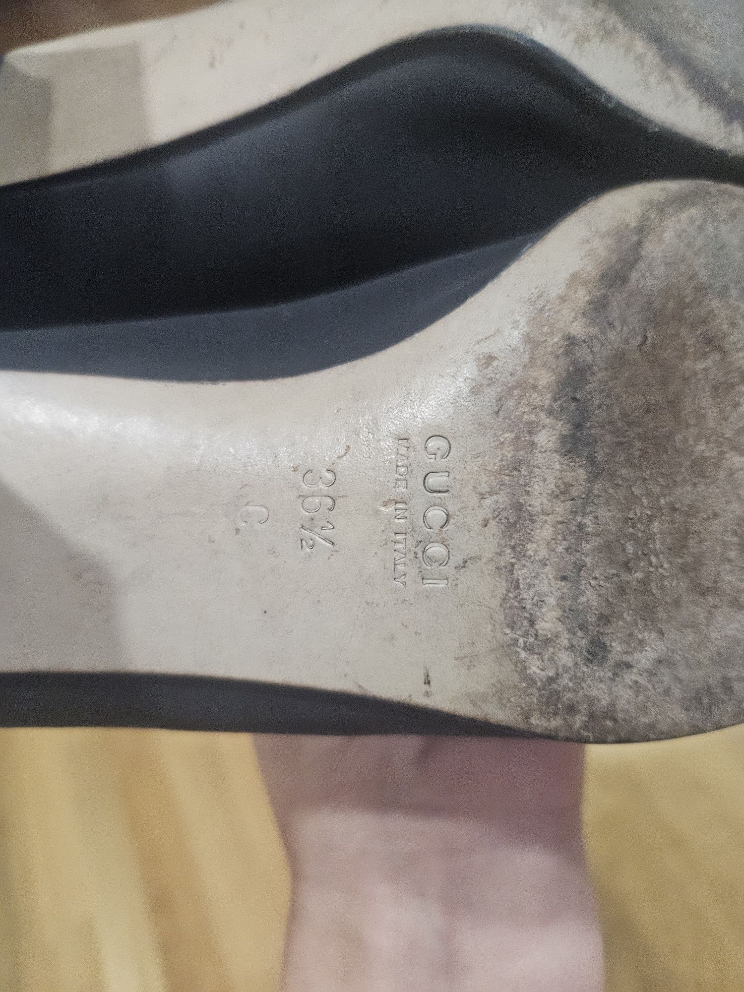 Pantofi Gucci autentici