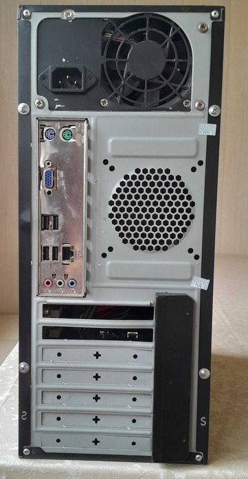 Системный блок (кейс)