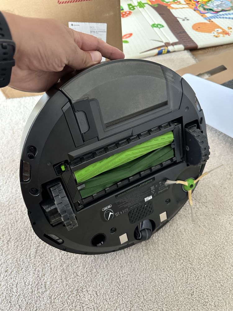 IRobot Roomba i7 - неразличим от нов