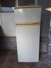 Холодильник (мотор рабочий, не охлаждает)