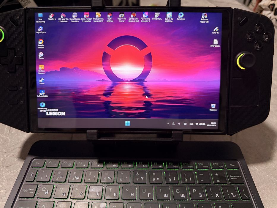 Мошный игровой компютер Lenova Legion Go 1TB можно играть любой игру