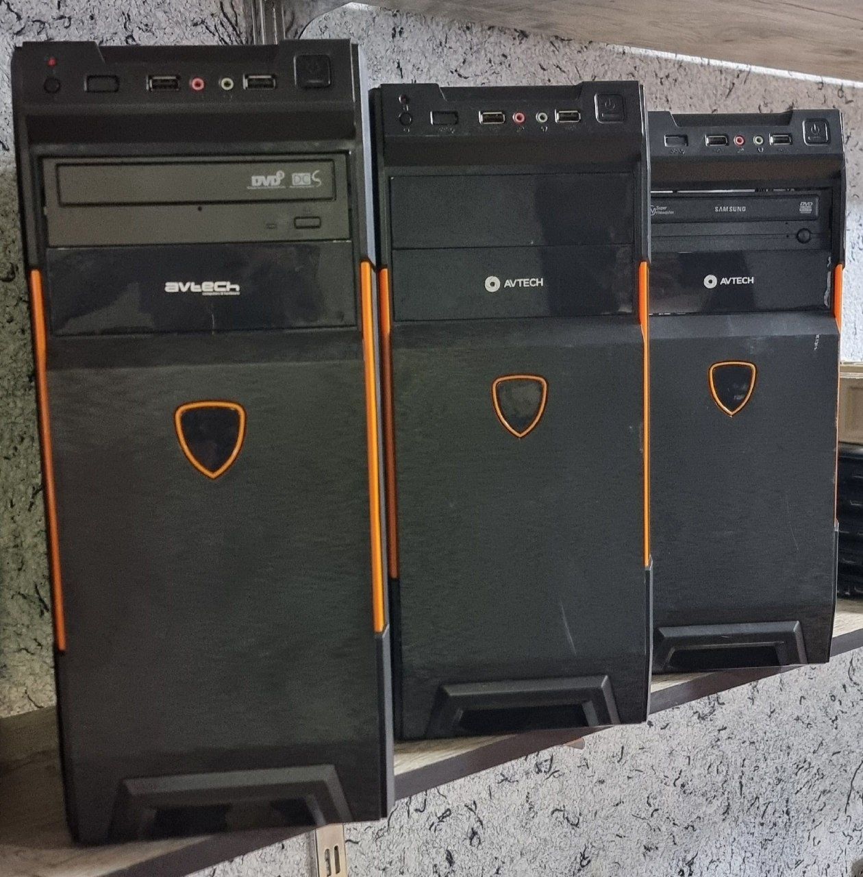 Готовые сборка для для офиса
оперативка 4 GB
 жёсткий диск 500 Гб
 Win