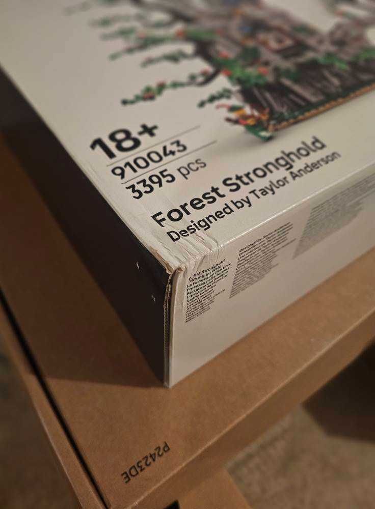 Lego BrickLink Designer Program Series 3 910043 Forest Stronghold