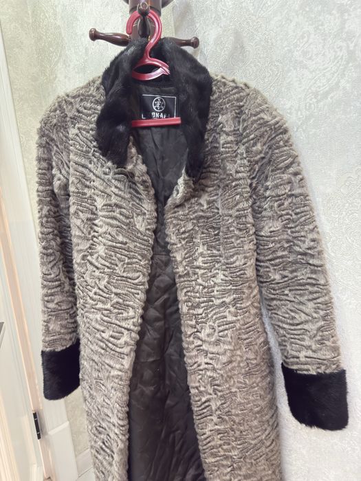 Пальто  безплатно доставка оригинал