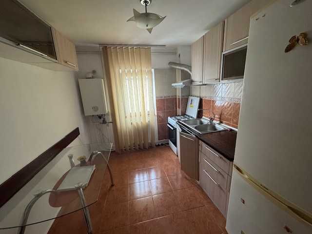 Inchiriez apartament 2 camere