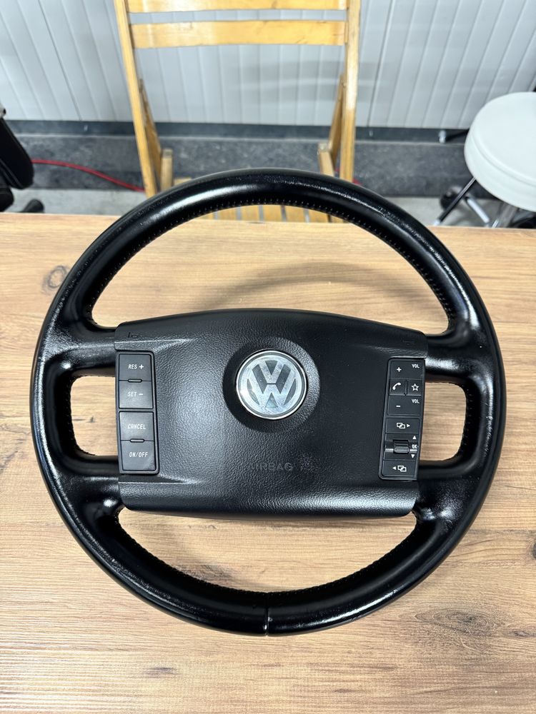 Мултиволан с еърбег volkswagen touareg