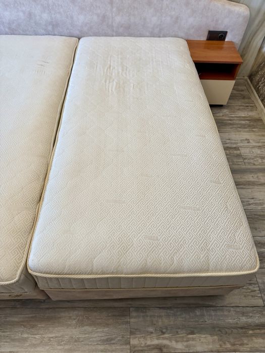 Матраци в добро състояние 90/200