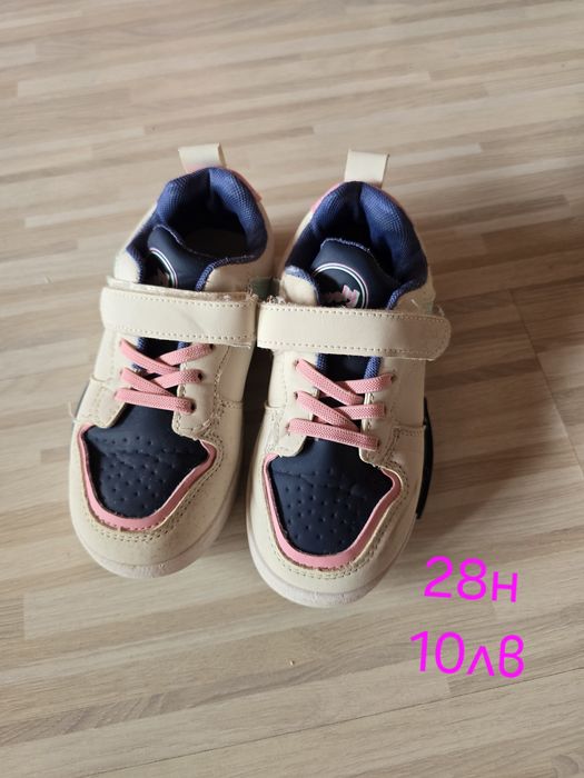 Обувки за момиче