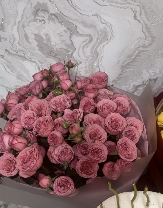 продам букет из кустовых роз