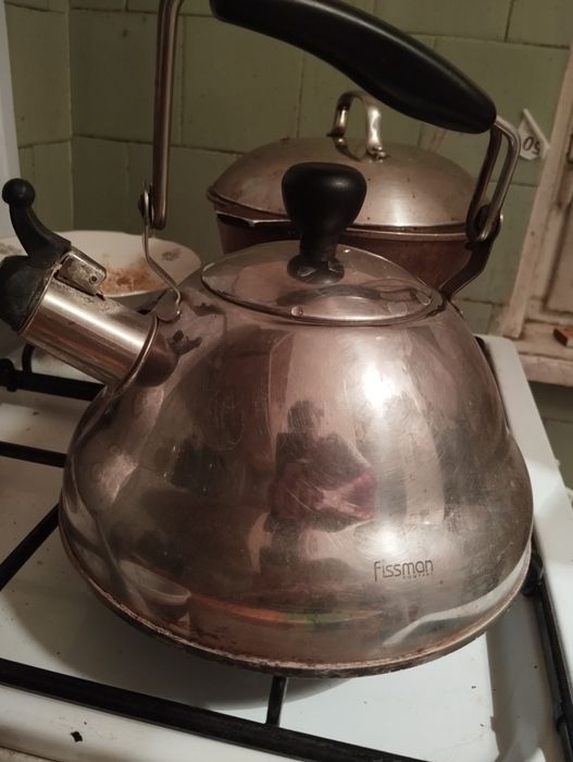 Продам чайник металлический