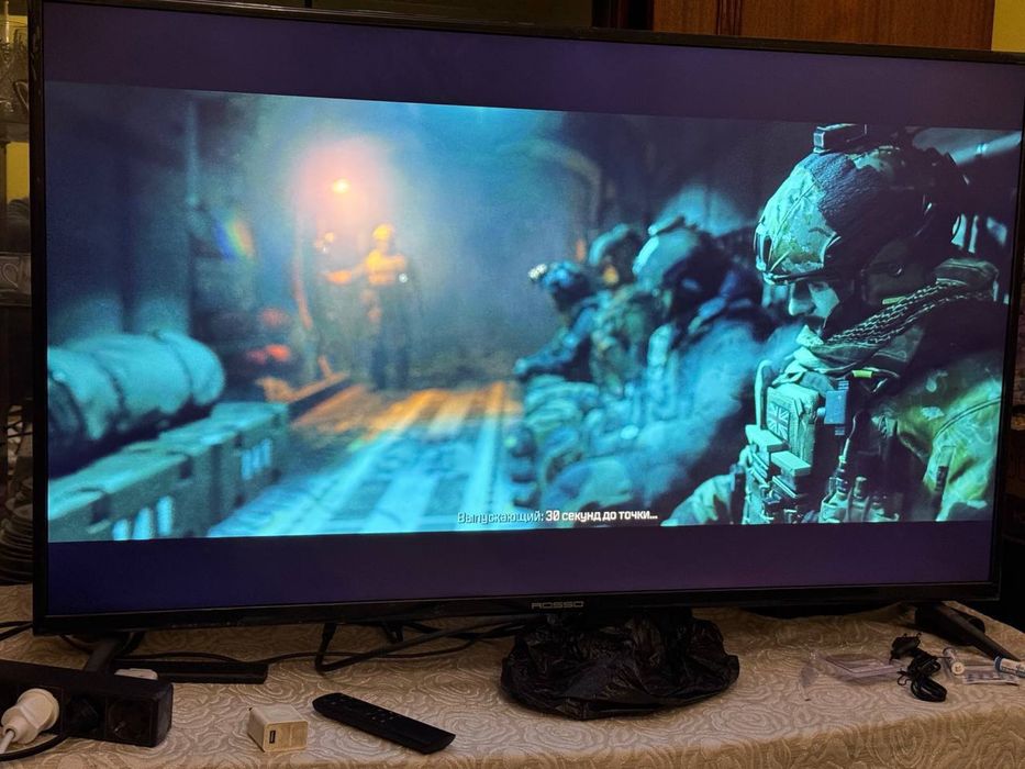 продается телевизор rosso 49 r90 4k smart