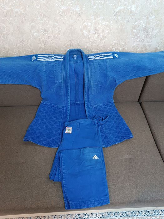 Продам кимано Адидас для дзюдо