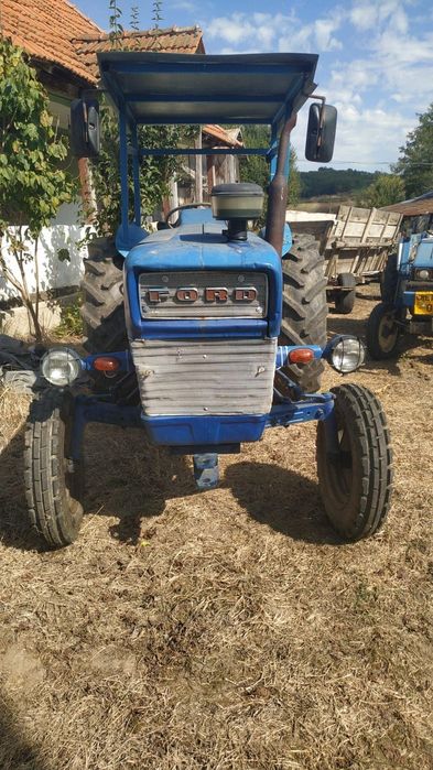 Tractor agricol Ford 3005