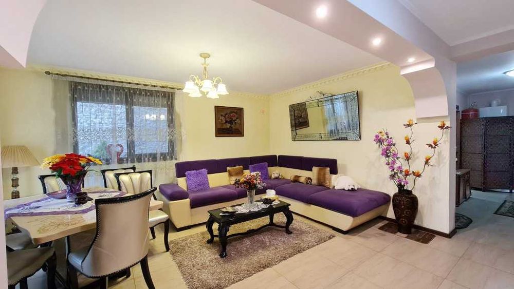 Casă modernă cu 5 camere și 5 băi confort în inima stațiunii Predeal