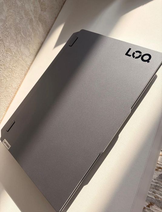Lenovo LOQ 15AHP9