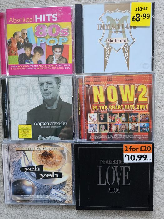 Оригинални компакт дискове от лична колекция