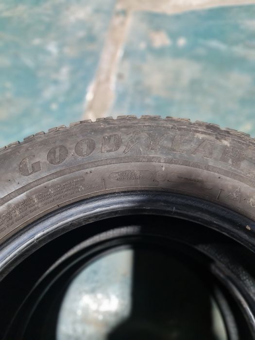 2x 215/65/16C M+S GOODYEAR 2022 5MM Stare impecabila