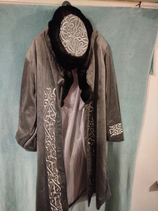 Костюмы и шапан для кудалык