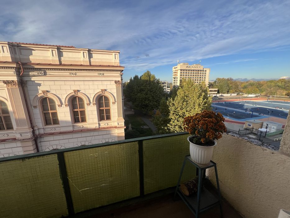 Vand apartament 3 camere zona Ultracentrala-Dragalina