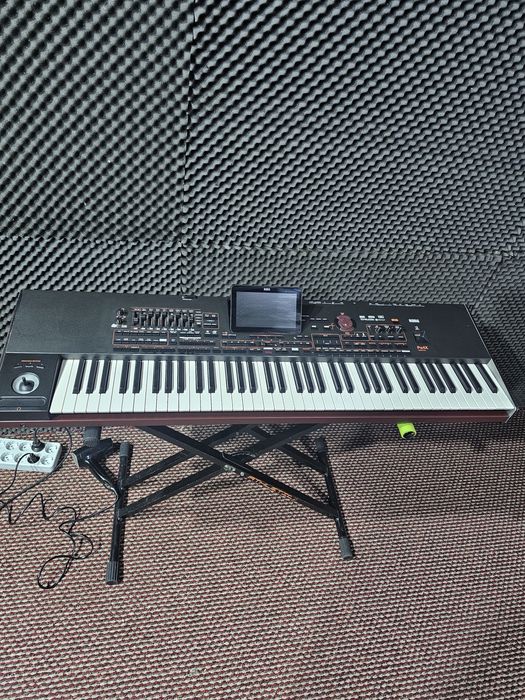 Vând Korgpa4x oriental