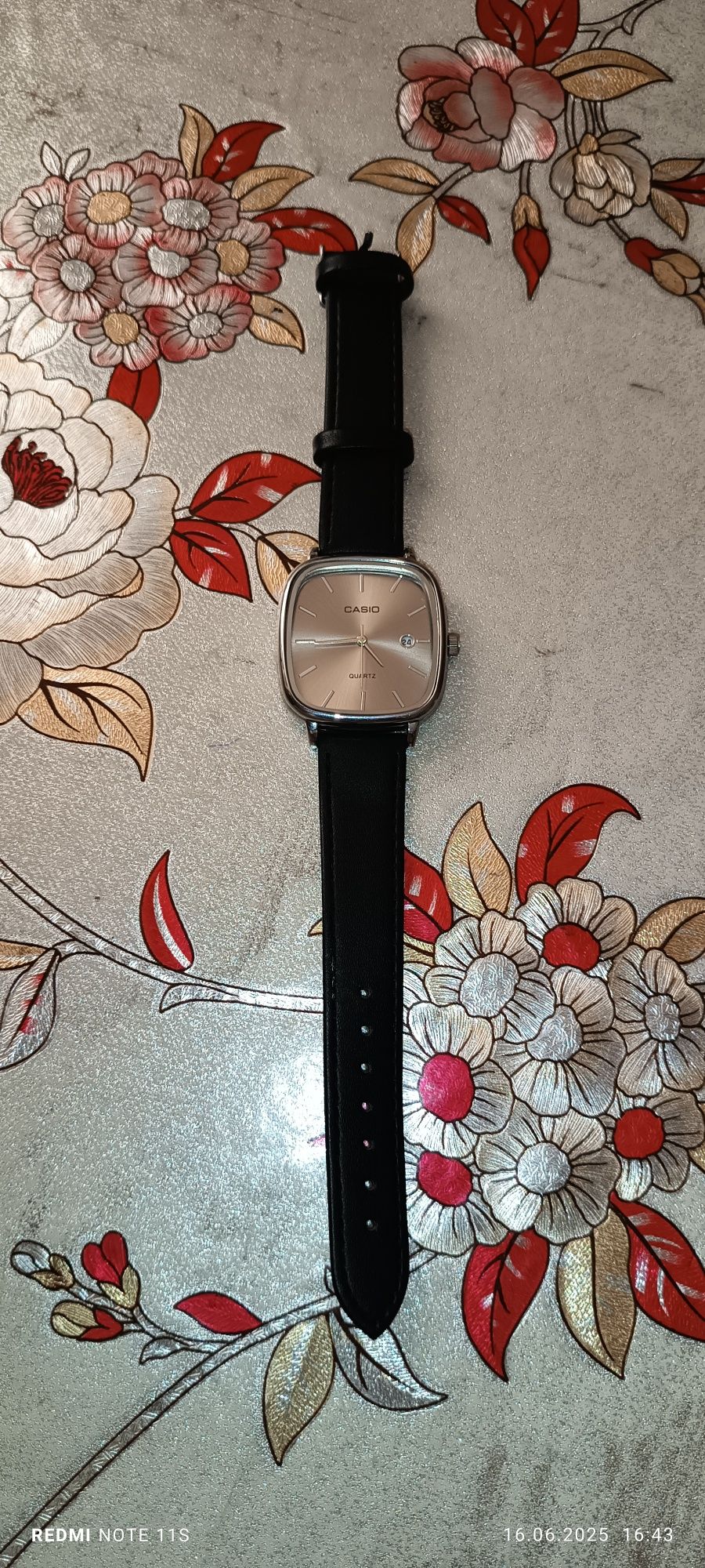Часы casio б/у !