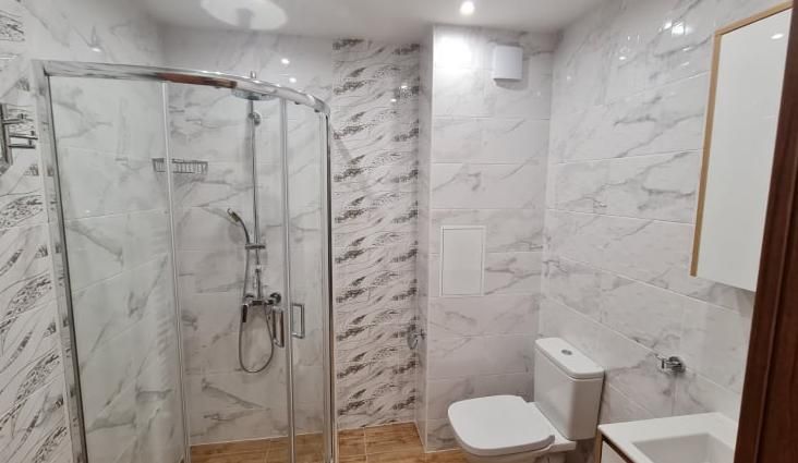 Дава се под наем Двустаен апартамент в Пловдив, Кършияка - 70 кв.м за 450 € - Снимка #3