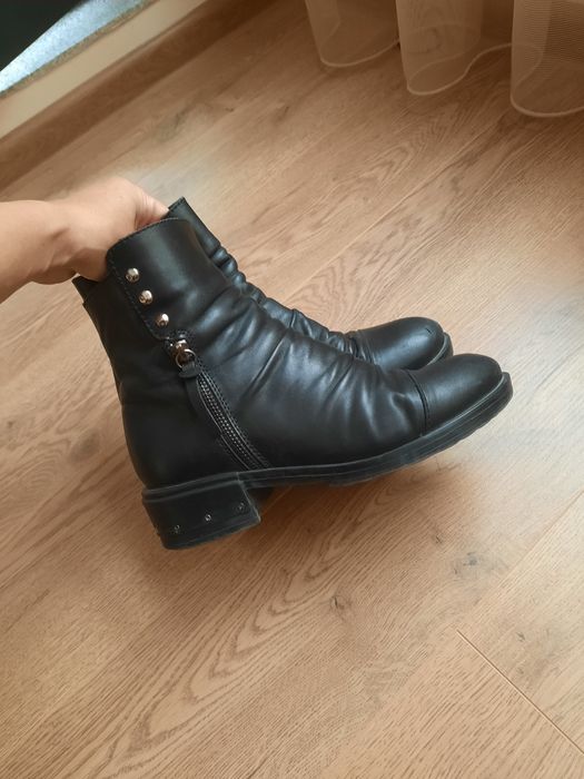 Дамски черни боти