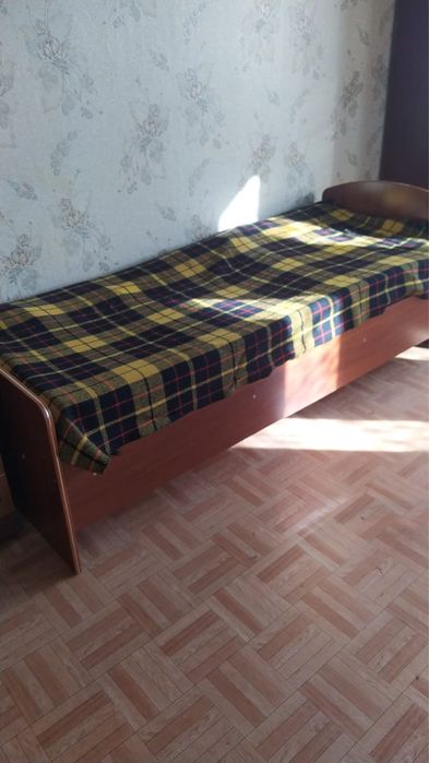 Продам кровать односпальную