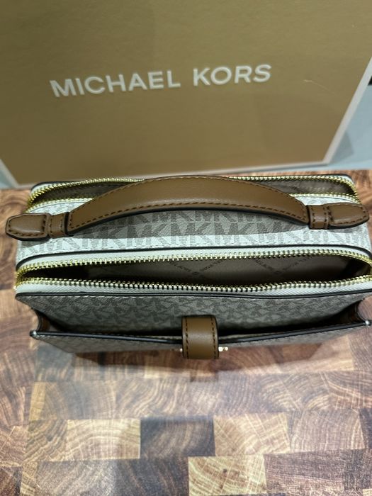 Дамска чанта Michael Kors Jet Set Item Vanilla