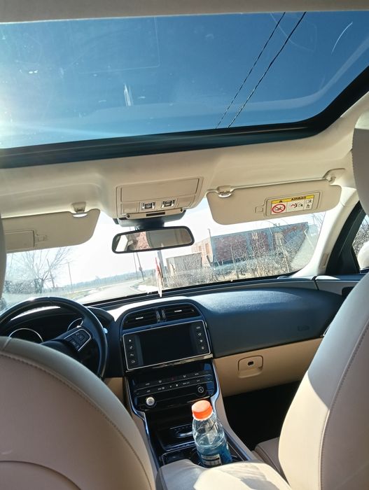 Jaguar XE 2.0d an 2016