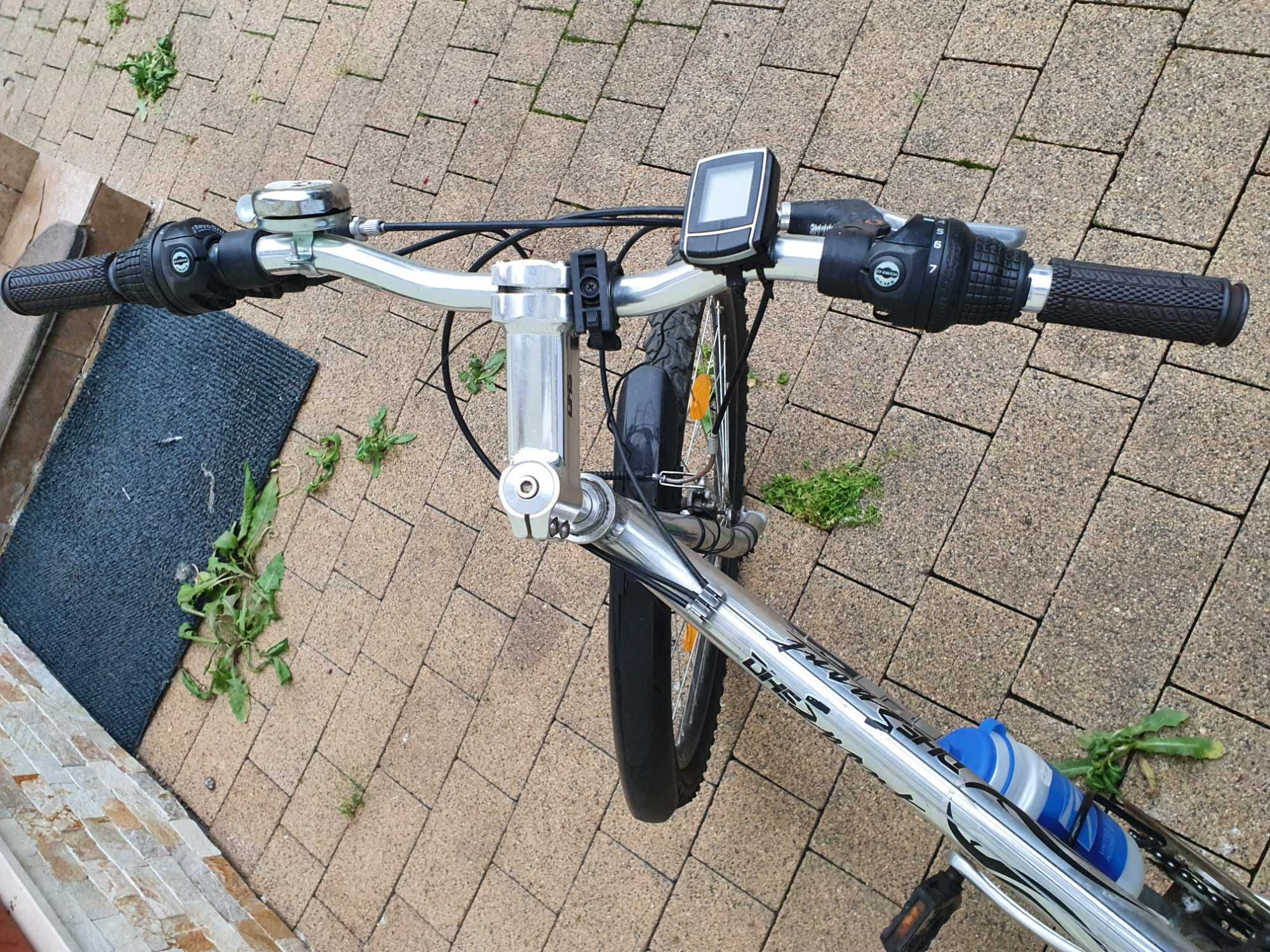 Bicicleta aluminiu, schimbatoare Shimano, putin utilizata, stare buna