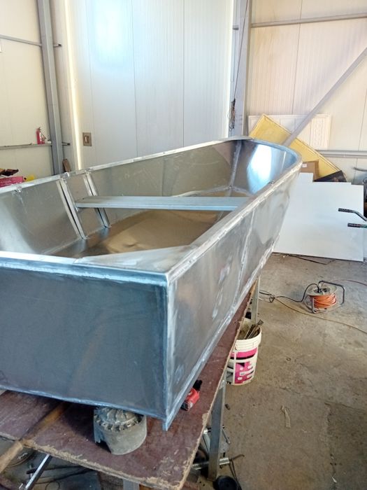 Barca  de aluminiu