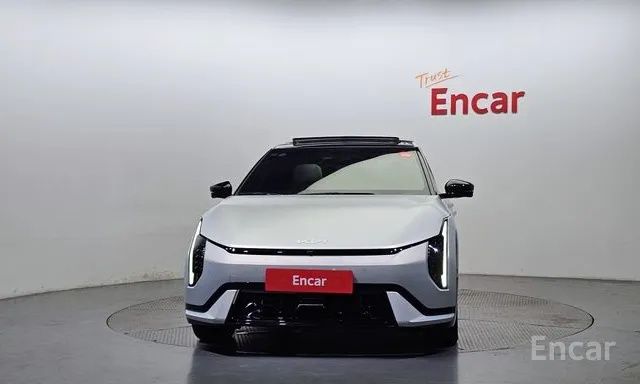 Kia EV4 Elektromobil Koreadan zakazga obkeberamiz E'lonni oqing