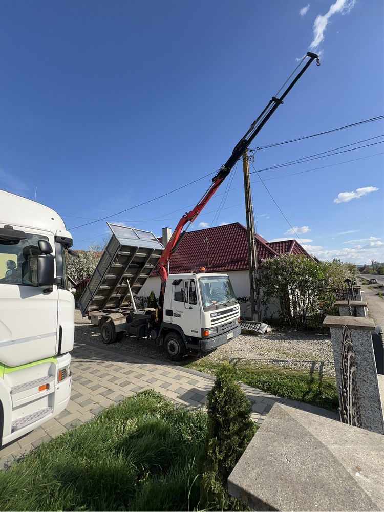 Daf 1000  basculabil trilateral cu macara palfinger