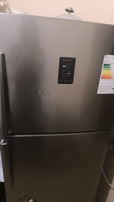 Продам холодильник б/у в хорошем рабочем состоянии в связи с переездом