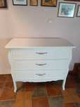 Comode din lemn masiv, modele vintage